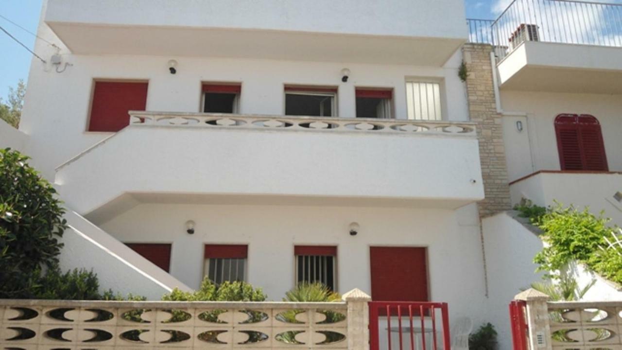 Bilocale con spazio verde Santa Maria di Leuca Esterno foto