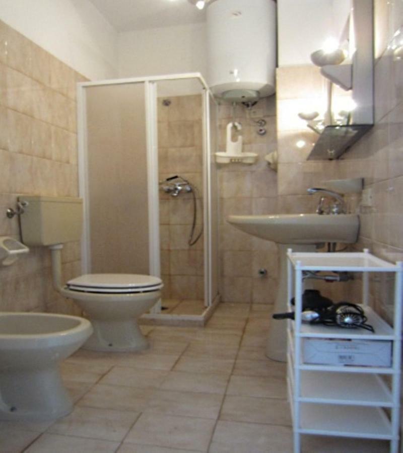 Bilocale con spazio verde Santa Maria di Leuca Esterno foto